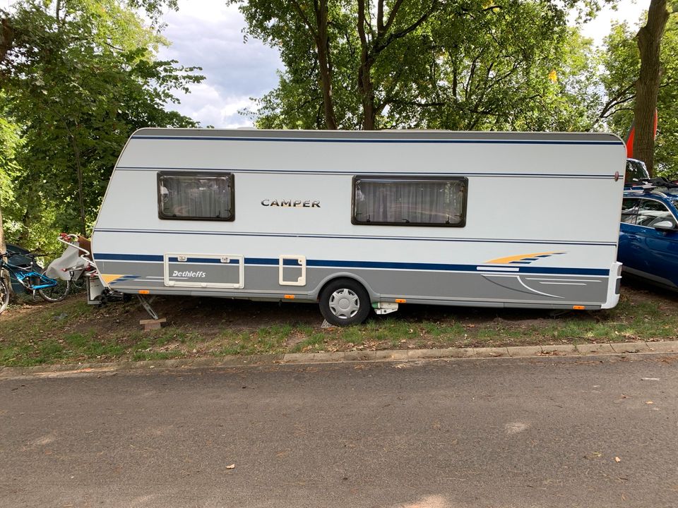 Dethleffs Camper 560 SK, Etagenbett, Mover, Klima, Vorzelt in Petersberg (Saalekreis)