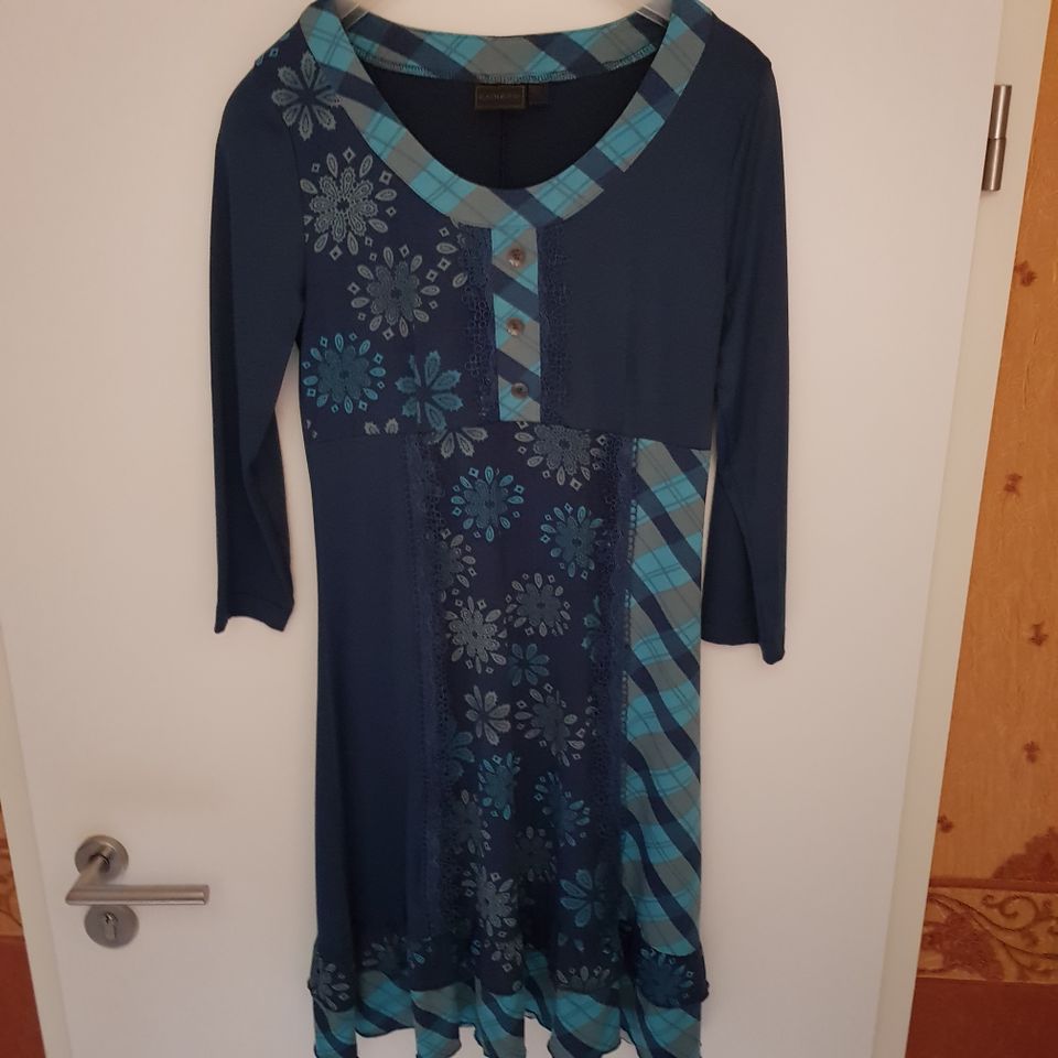 Rainbow-Kleid wie Desigual, Gr. 36, blau/türkis, 3/4-Ärmel in Moers