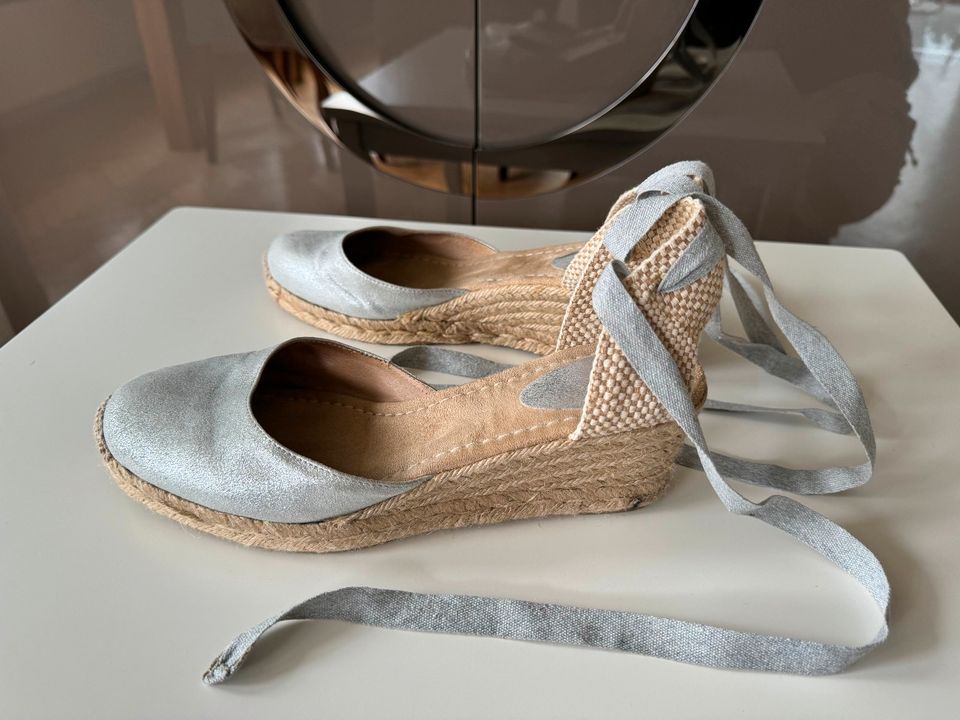 Damenschuh Espadrille Keilabsatz Sandalen mit Schnürung in Dormettingen