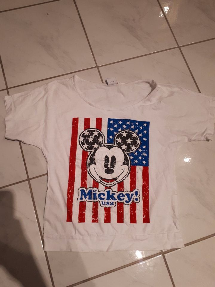 "Mickey- Mouse" T-shirt in Gr. XS in Isernhagen