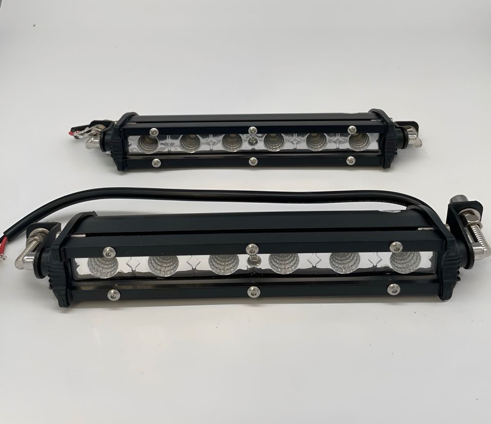 2x 30W LED Arbeitsscheinwerfer ATV SUV Bagger LKW in Soltau