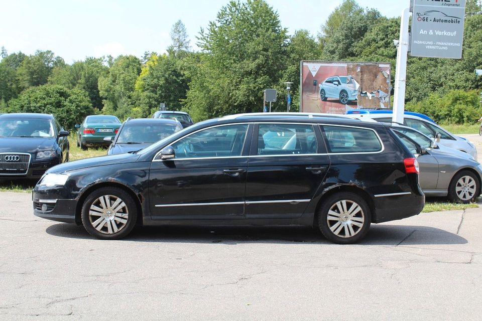 Volkswagen Passat 1.9 TDI Highline*TÜV*Klimaut.*SHZ*Tempom. in Villingen-Schwenningen