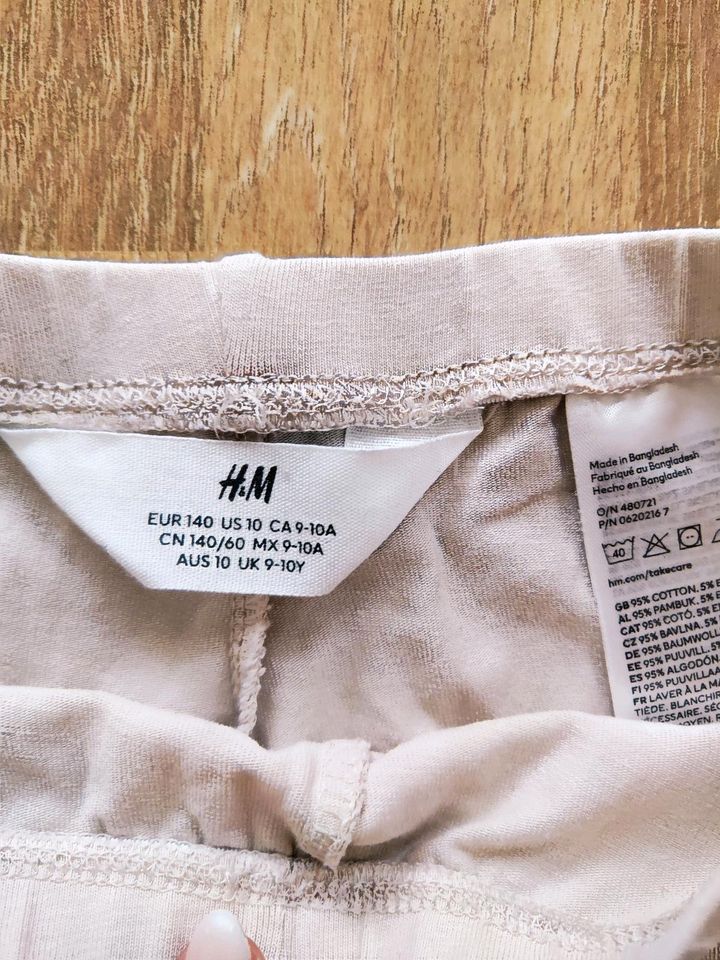 Tolle Herzleggings von H&M Gr 140 in Leipzig