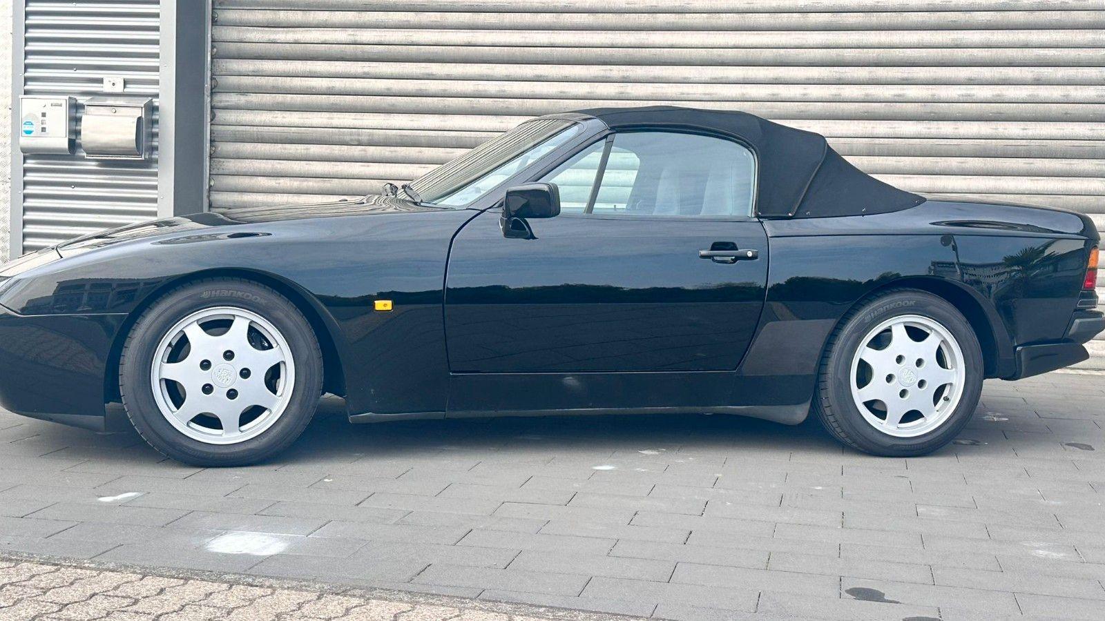 Abbildung des Autos Porsche Porsche 944 S2 C…