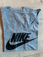 Nike T-Shirt Damen XS Bayern - Brunnen Vorschau