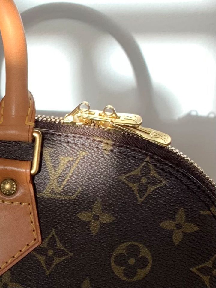 Louis Vuitton Alma PM (Vintage) in Lengerich