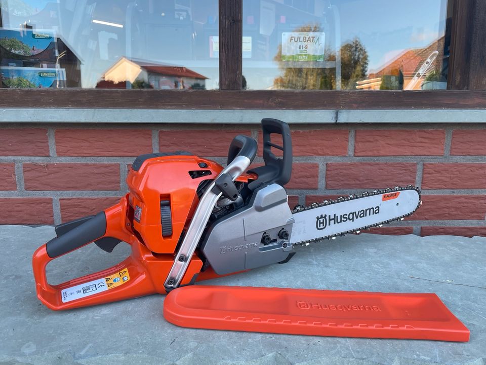 Husqvarna Motorsäge 560XP 15" Kettensäge in Geseke