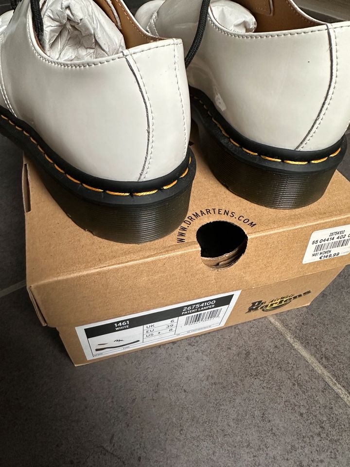 Doc Martens 1461 White in gr. 39 in Markdorf