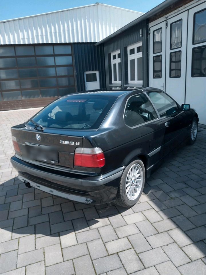 BMW 323 ti Compact/ Eisgestrahlt u. Versiegelt (Brunox). in Büren