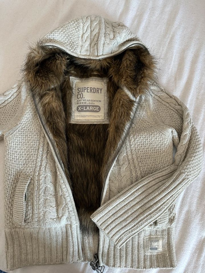 Superdry Strickjacke in Freiburg im Breisgau