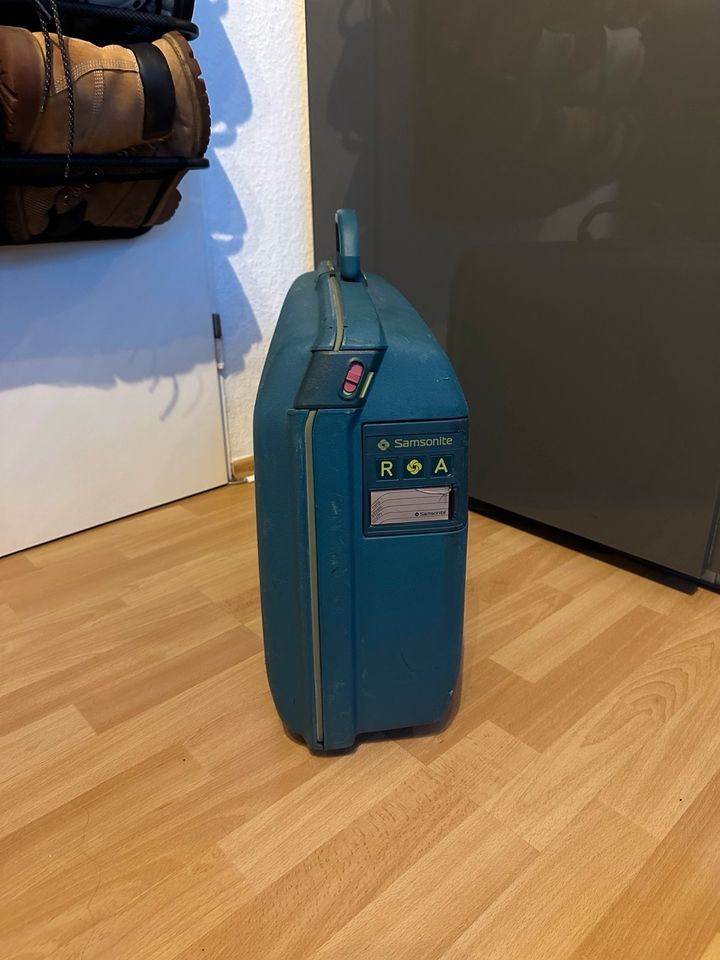 Samsonite Hartschalen Koffer in Köln