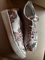 Bugatti Sneakers mit Blumenstickerei in Größe 39 Saarland - Bous Vorschau