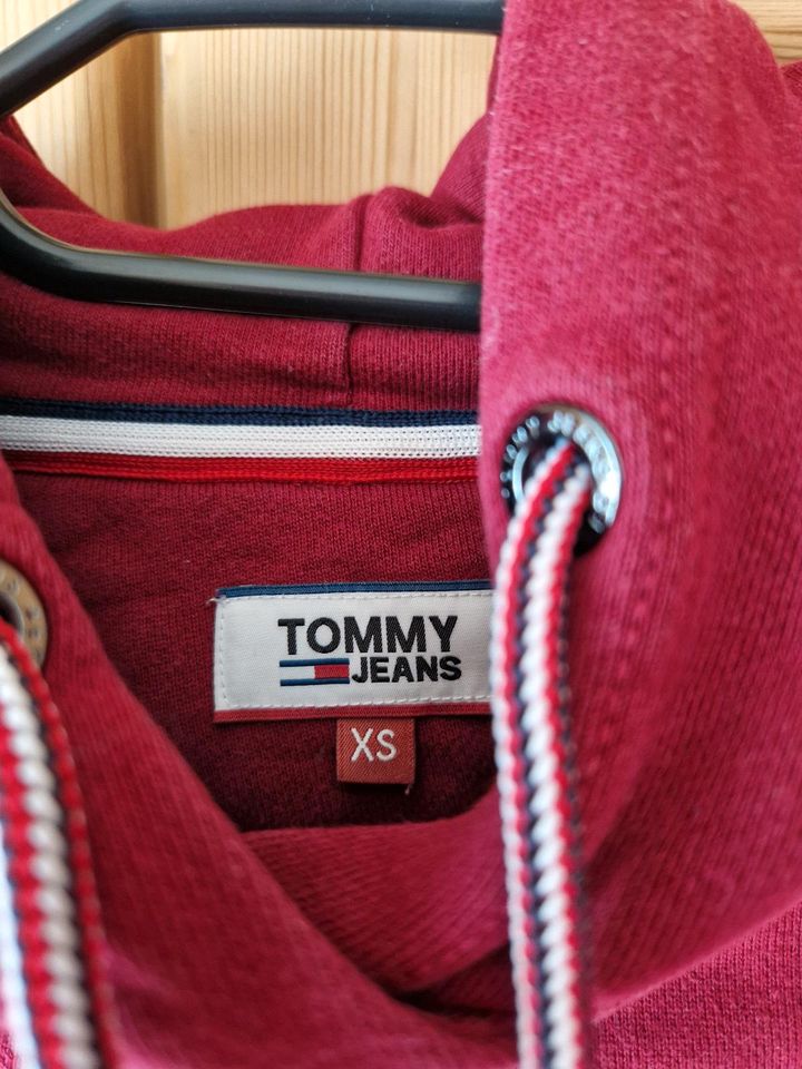 Lässiger Hoodie von Tommy Jeans in Amtzell