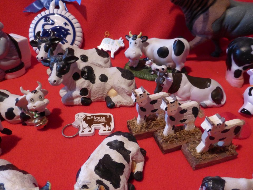Kühe, Rinder, Seifenspender, Milch- und Zuckerdose, Anhänger in Pullenreuth