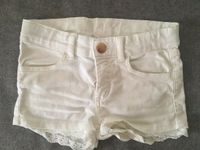 H&M Jeansshorts Shorts weiß Rüschen 104 Bayern - Rosenheim Vorschau