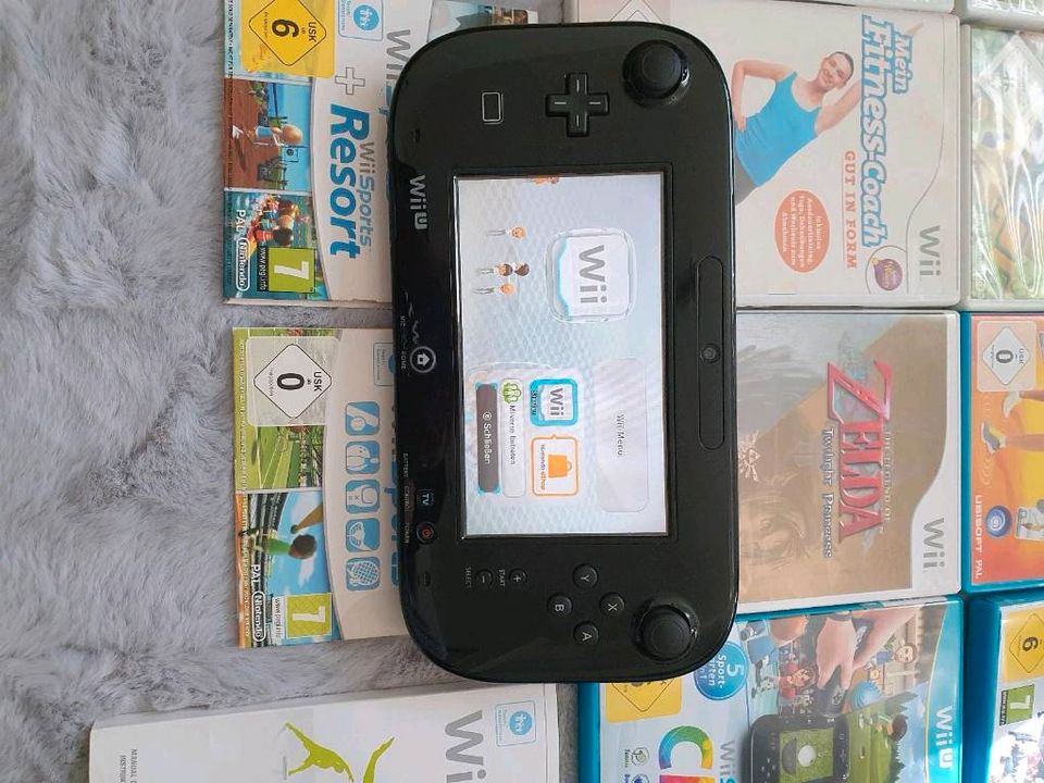 Nintendo Wii U Premium Pack mit 11 Spielen und Balance Board. in Mönchengladbach