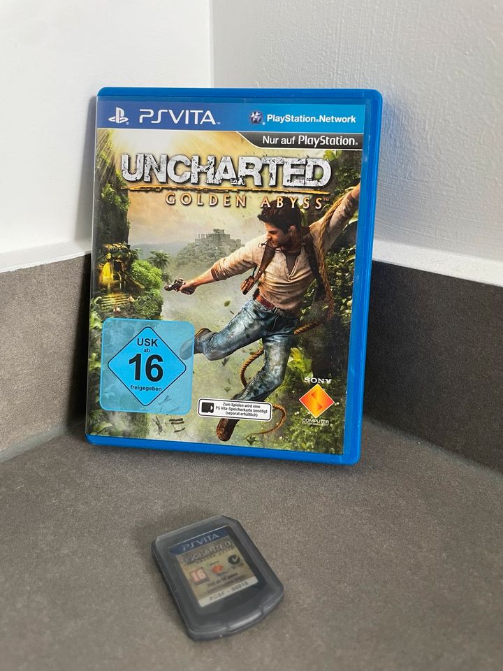 PS Vita - Uncharted golden abyss in Troisdorf