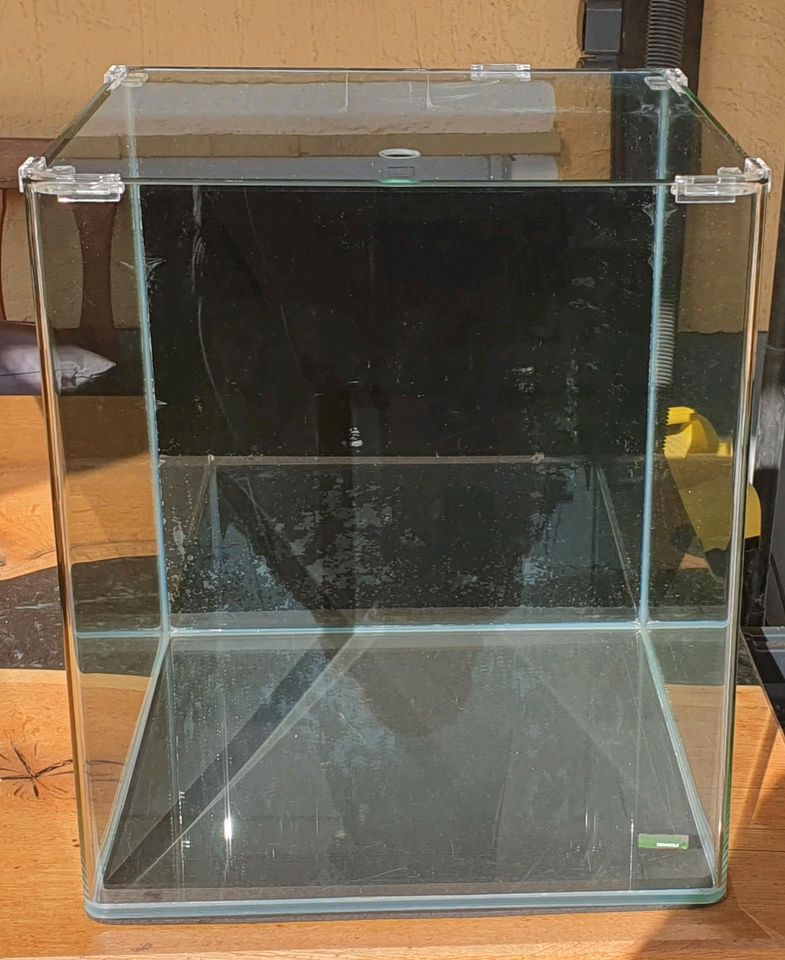 Aquarium Nano Cube Dennerle 60 Liter in Bad Salzuflen
