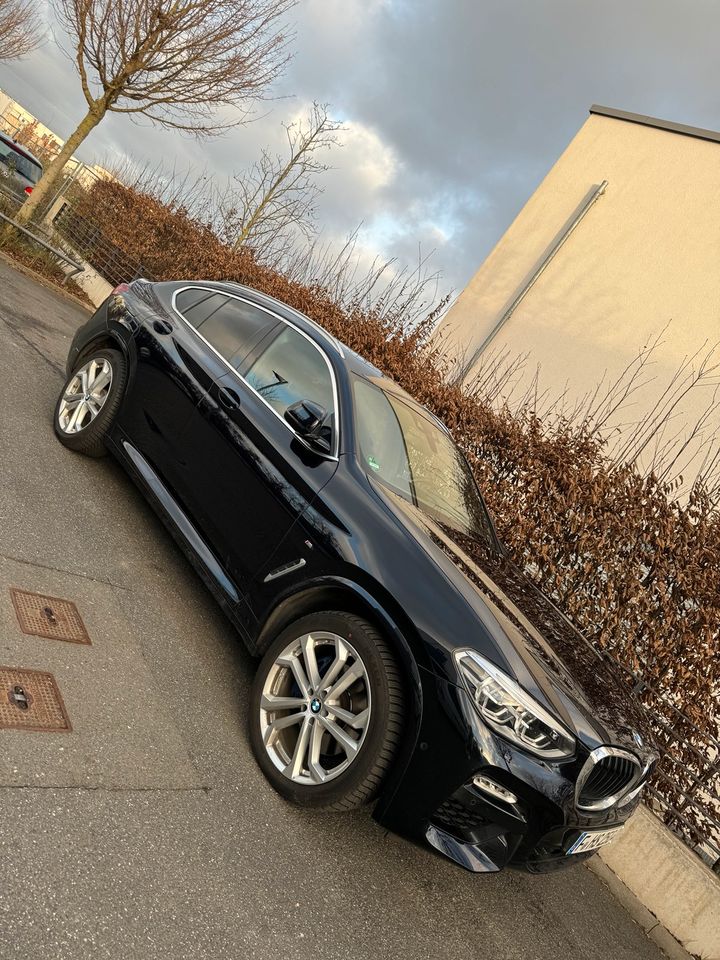 BMW X4 xDrive 30d M Sport in Frankfurt am Main