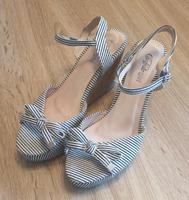 Schuhe, Sandalen Buffalo Gr. 39 Sachsen - Eilenburg Vorschau