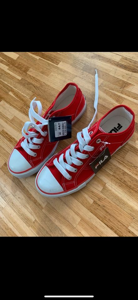 Fila NEU ungetragen chucks sneakers gr.38 mit Etikett in München