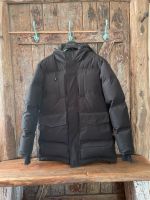 Dicke warme Winterjacke Daunenjacke Black Mountain Sachsen - Wermsdorf Vorschau