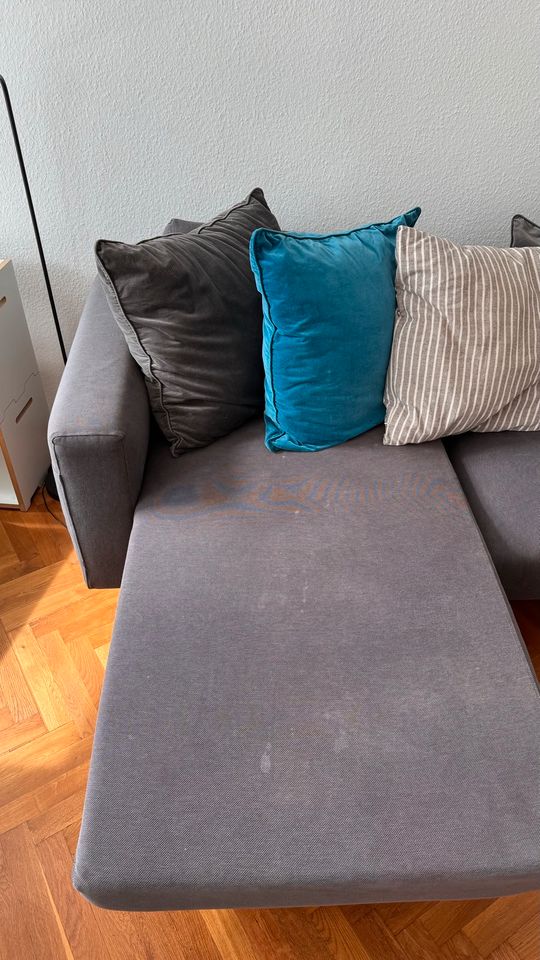 IKEA Norsborg Couch 2-3 Sitzer / L-Couch zu verschenken in Frankfurt am Main