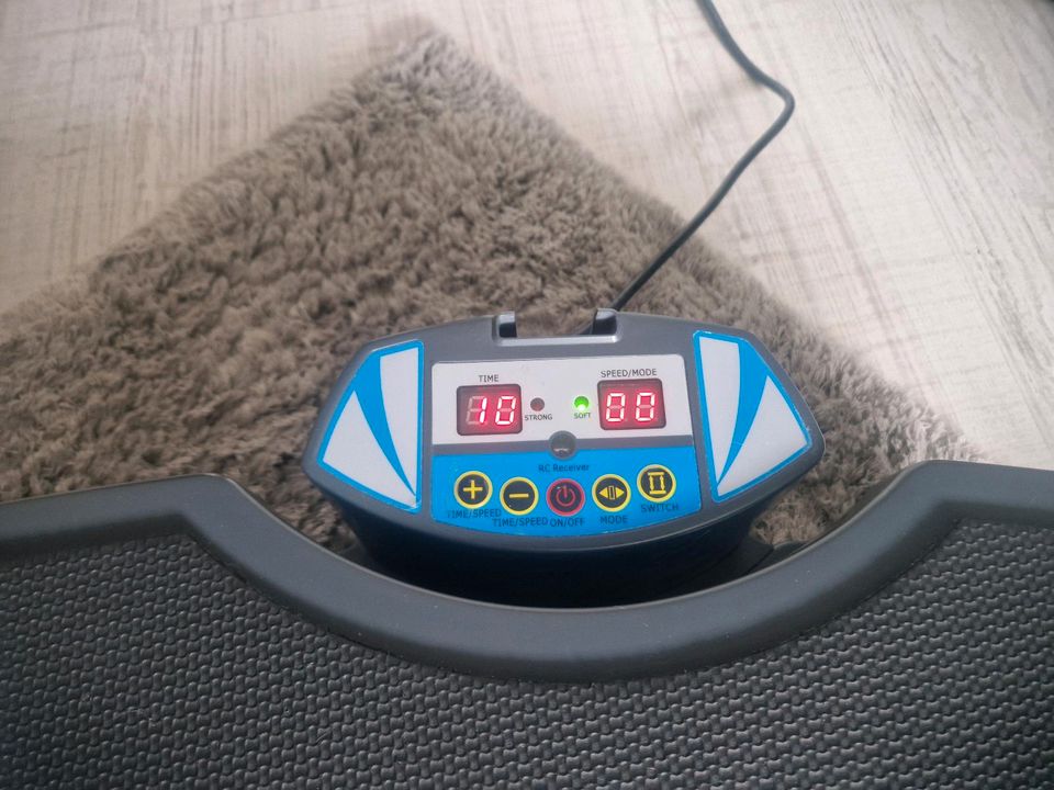 Vibrationsplatte Skandika 500 Fitness in Handewitt