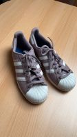 Adidas Superstar Gr. 42 Hessen - Glauburg Vorschau