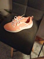 Rosa Nike Schuhe Niedersachsen - Delmenhorst Vorschau