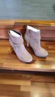 Stiefeletten von Laura Scott  Gr 37 Hessen - Neuhof Vorschau