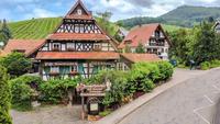 Historisches Fachwerkhaus mit Nebengebäuden - Wohnen und Arbeiten in Sasbachwalden Baden-Württemberg - Sasbachwalden Vorschau