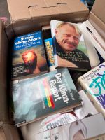 6 Umzugskisten mit alten Büchern Düsseldorf - Mörsenbroich Vorschau