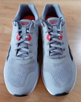 Reebok Sneaker, Turnschuhe, Sportschuhe, Gr. 45, grau Schleswig-Holstein - Boostedt Vorschau