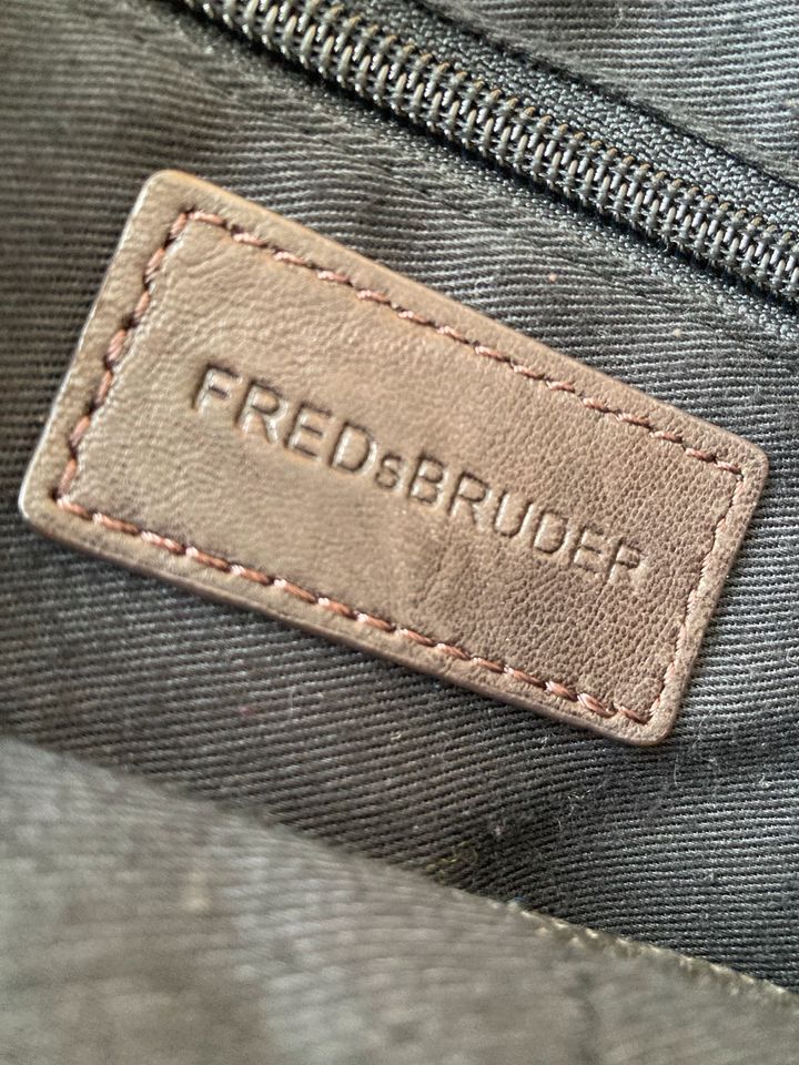 Fred‘s Bruder Tasche/Tommy Hilfiger Portemonnaie neu-Leder-ab 39€ in Braunschweig