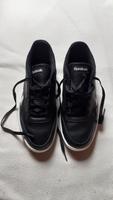 REEBOK Schuhe 44, Schwarz Farbene, sehr gute zustand, Fast NEU. Bayern - Adelsdorf Vorschau