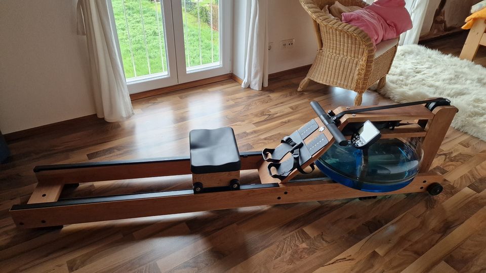 Water Rower Original in Kirsche + Monitor Rudergerät Waterrower in Oberding