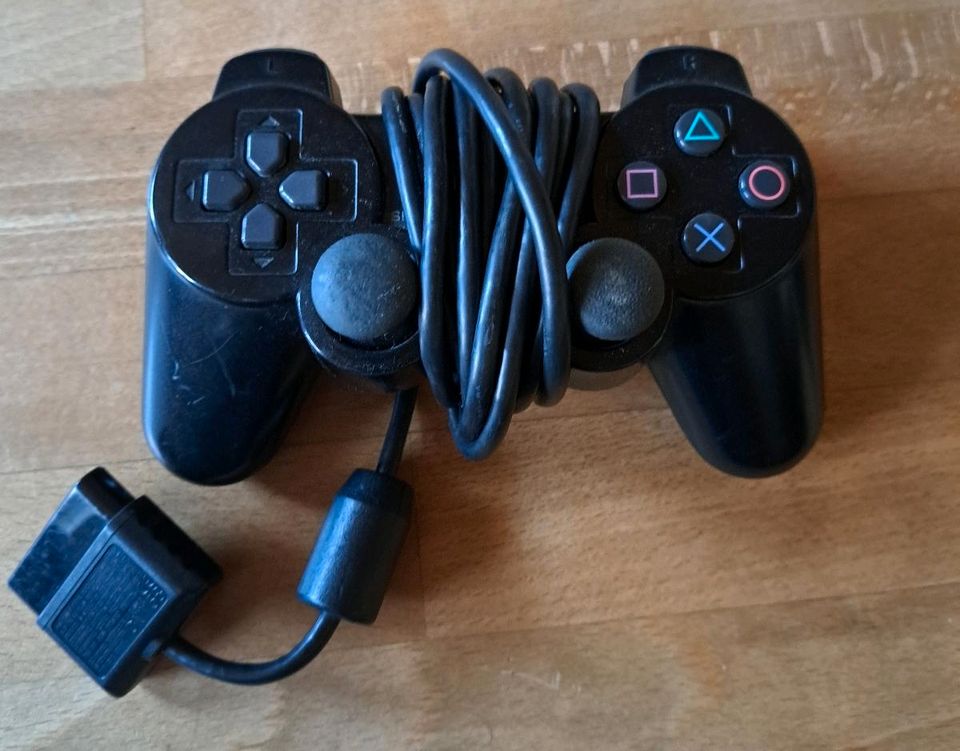 Playstation 2 Controller und Zubehör in Hanau