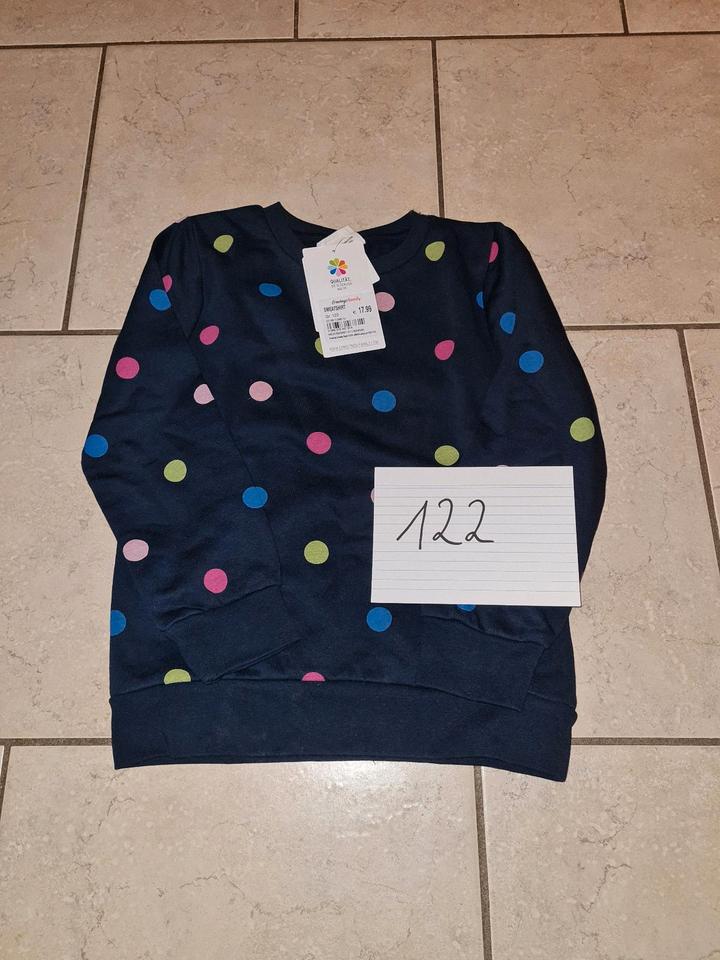 Pullover Sweatshirt Mädchen 122 Bunt Punkte Famy Ernstings in Schneverdingen