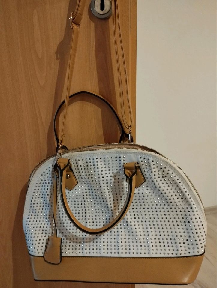 Tasche auch zum Umhängen in Villingen-Schwenningen