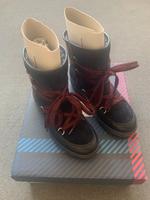 Schneestiefel/Winterstiefel von Tommy Hilfiger Hessen - Frankenau Vorschau