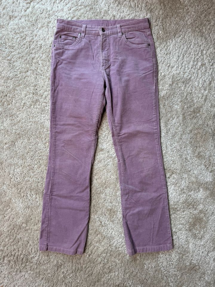 Mustang Vintage Hose Jeans Cord lila violett Damen in Düsseldorf