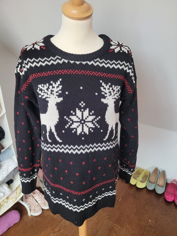 Schwarzer Weihnachtspullover, Winterpullover, Größe 36/38 in Rheine