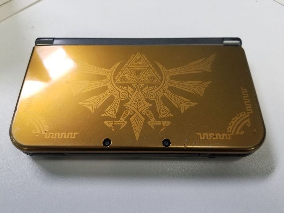 Nintendo 3DS Hyrule Edition The Legend of Zelda in Duisburg