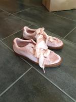 Puma Turnschuhe Gr.41 Rosa Satin Samt Nordrhein-Westfalen - Hemer Vorschau