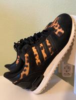 Adidas Leopard Damen Sneaker Gr. 39 1/3 - US 7,5 Hessen - Mörfelden-Walldorf Vorschau