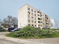 AUKTION: Mehrfamilienhaus als Teil eines Plattenbaus Roßleben-Wiehe - Roßleben Vorschau