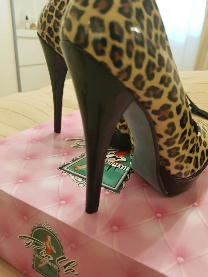 High Heels Pinup Coture - wie neu! in Oberursel (Taunus)