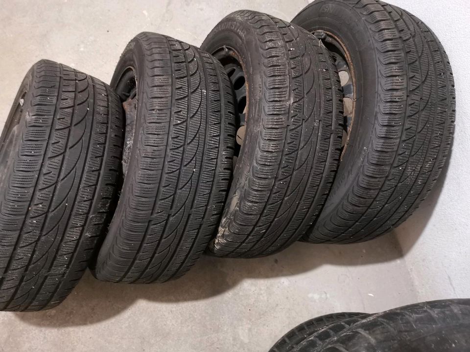 Winterreifen stahlfegen 205/55 R16 in Netphen