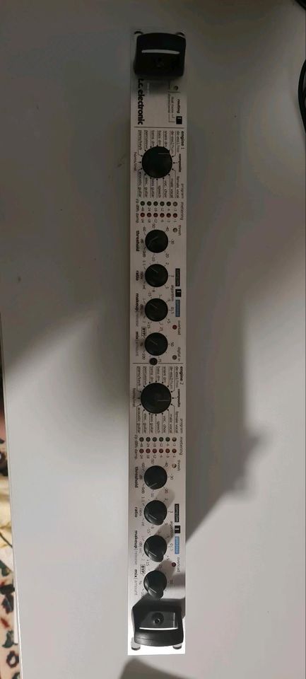 DUAL STEREO GATE COMPRESSOR C300 t.c.electronic in Ahrensburg